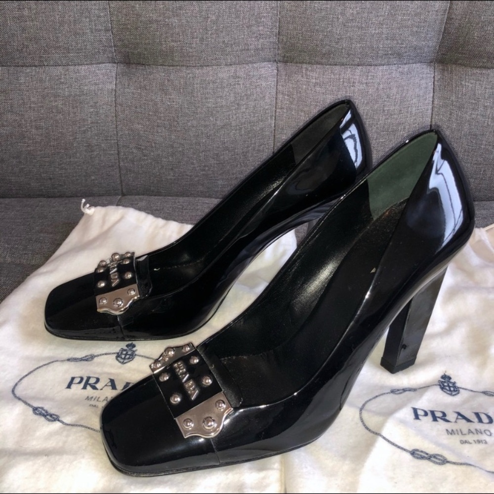 ❤️Authentic Prada heels - Picture 1 of 10